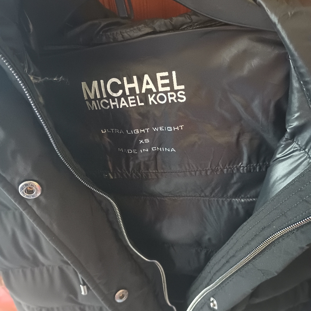 Mk coat - Picture 3 of 3